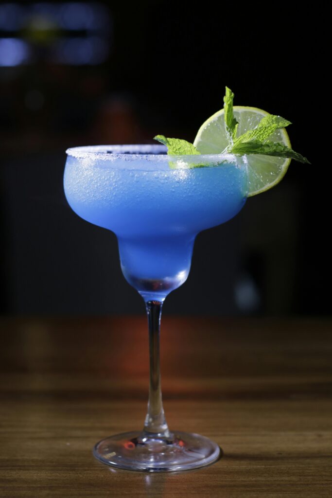 cocteles. tipos de bebidas alcoholicas